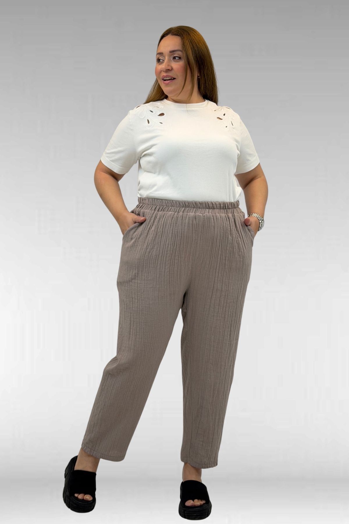 59022 Büyük Beden Paçası Yarım Lastikli Müslin Pantolon - Vizon