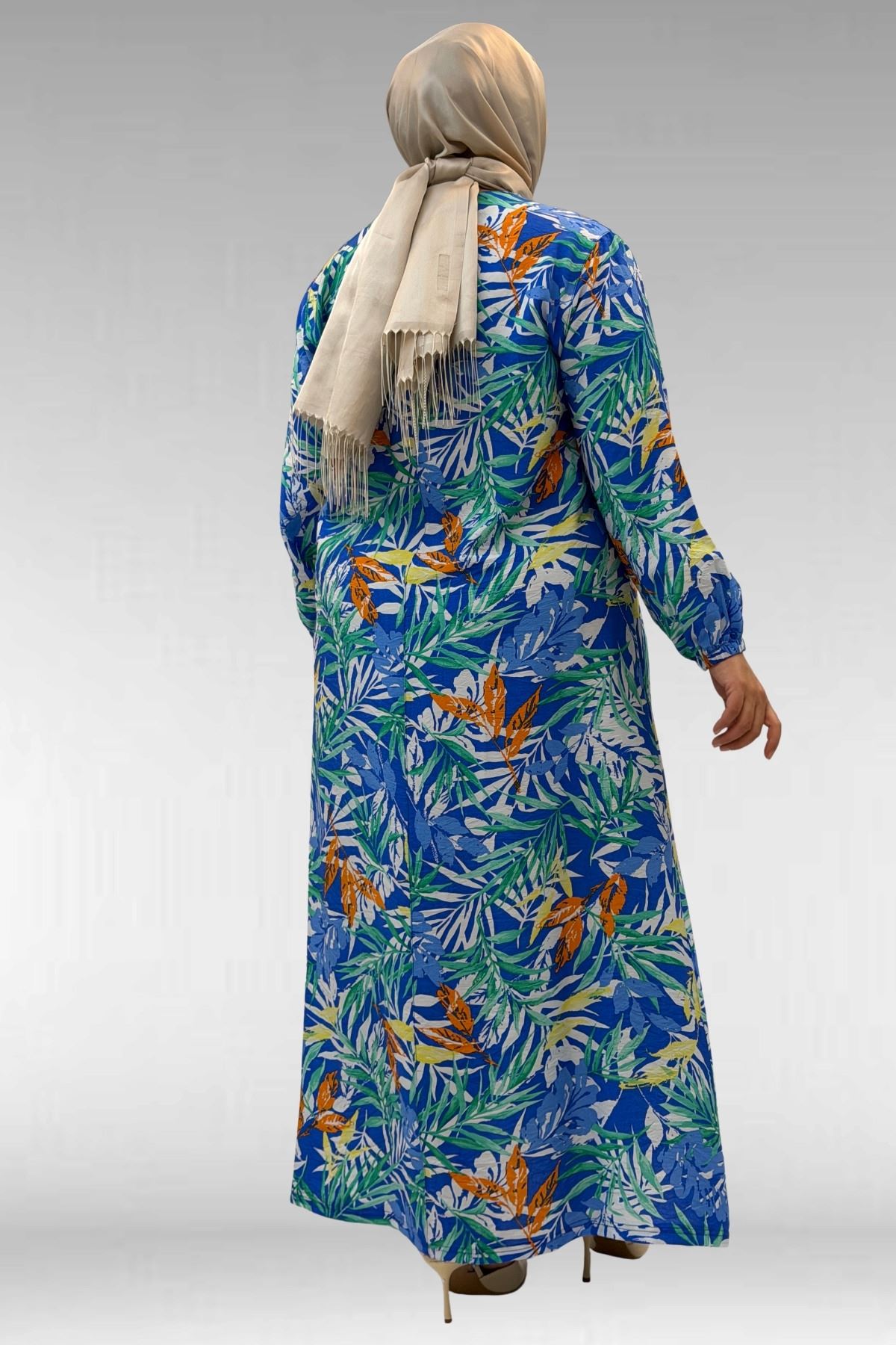 62007 Büyük Beden Kolu Lastikli Elbise - Desenli Saks