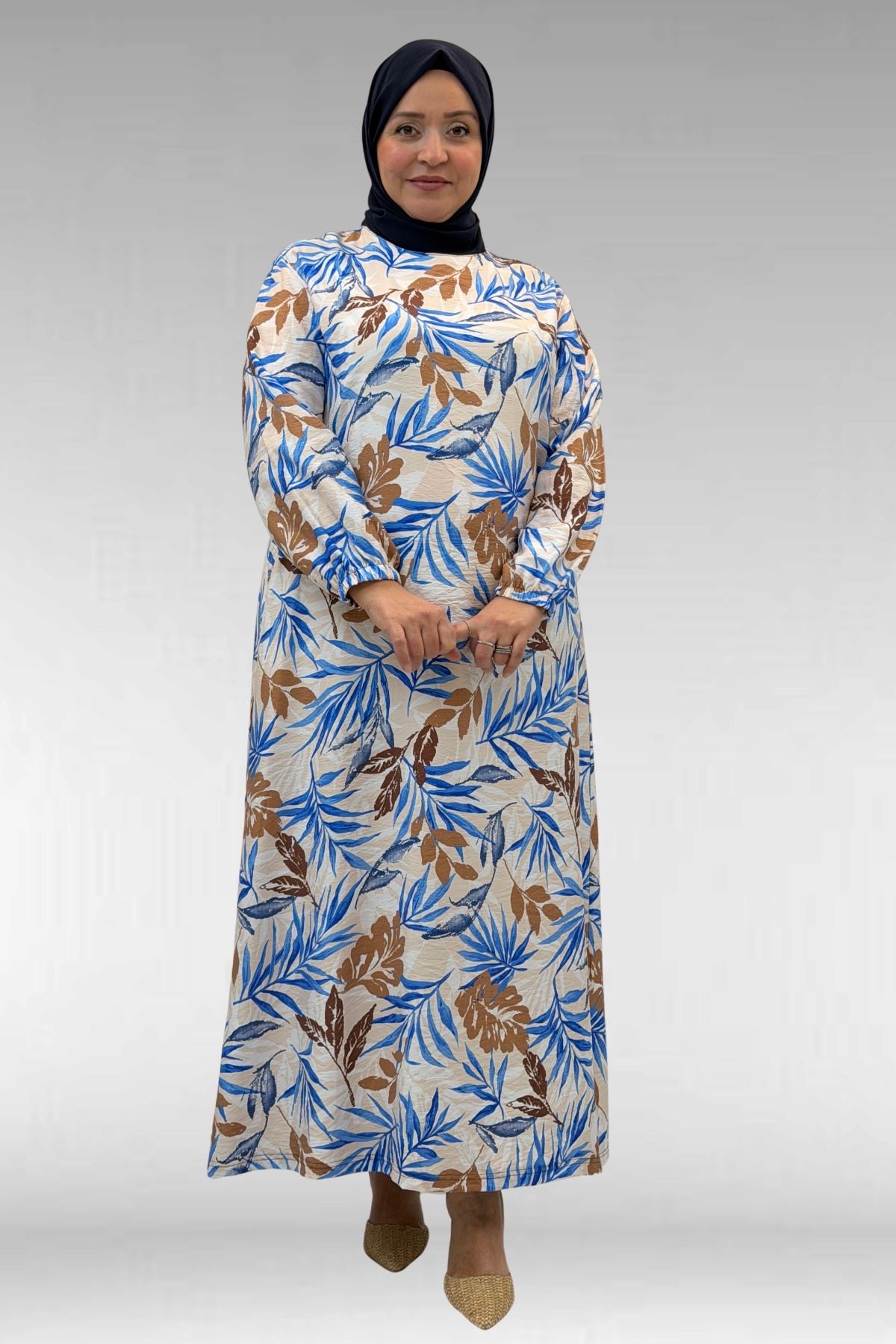 62007 Büyük Beden Kolu Lastikli Elbise - Yaprak Desen Vizon