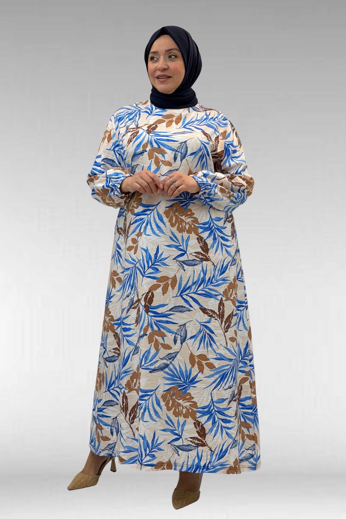 62007 Büyük Beden Kolu Lastikli Elbise - Yaprak Desen Vizon