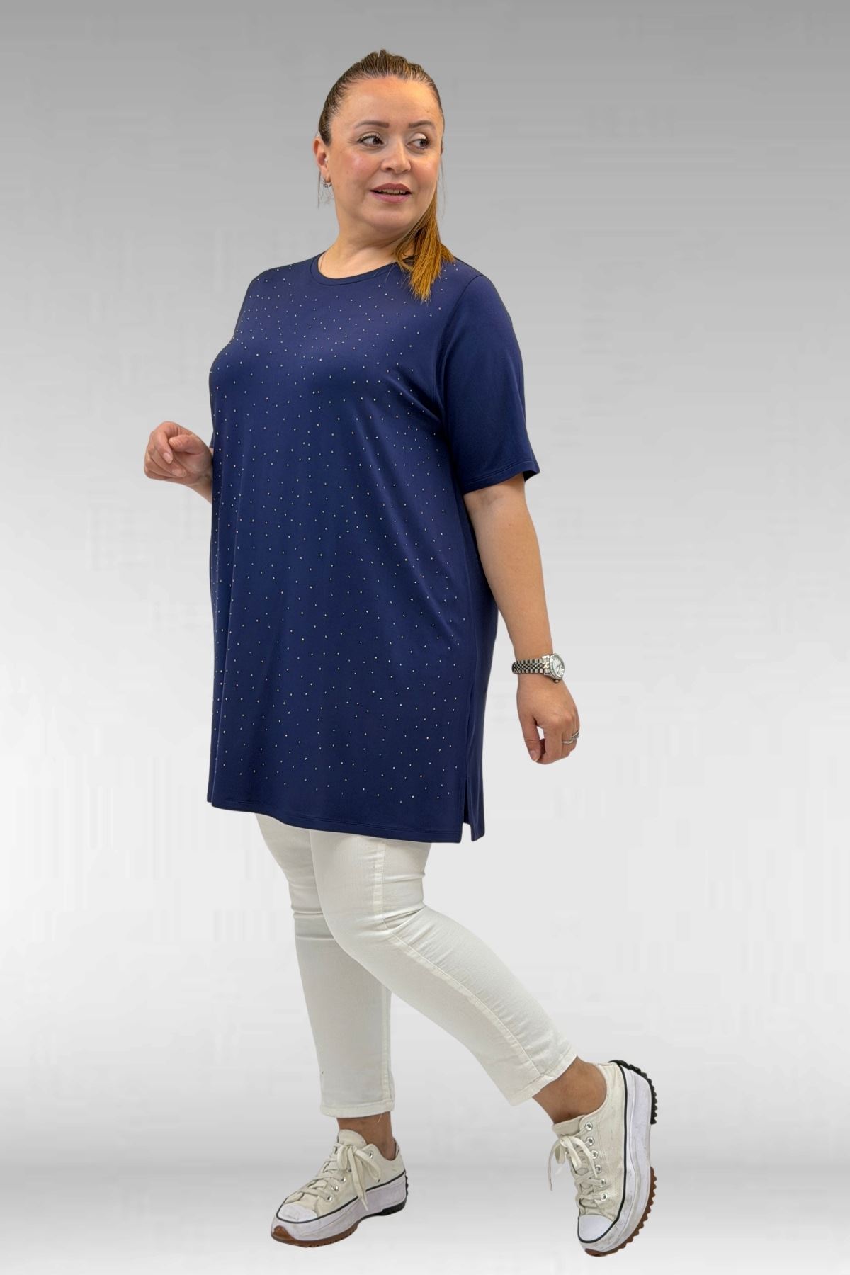 68501 Büyük Beden Yakası Biyeli Önü Taşlı Penye Tişört - Lacivert