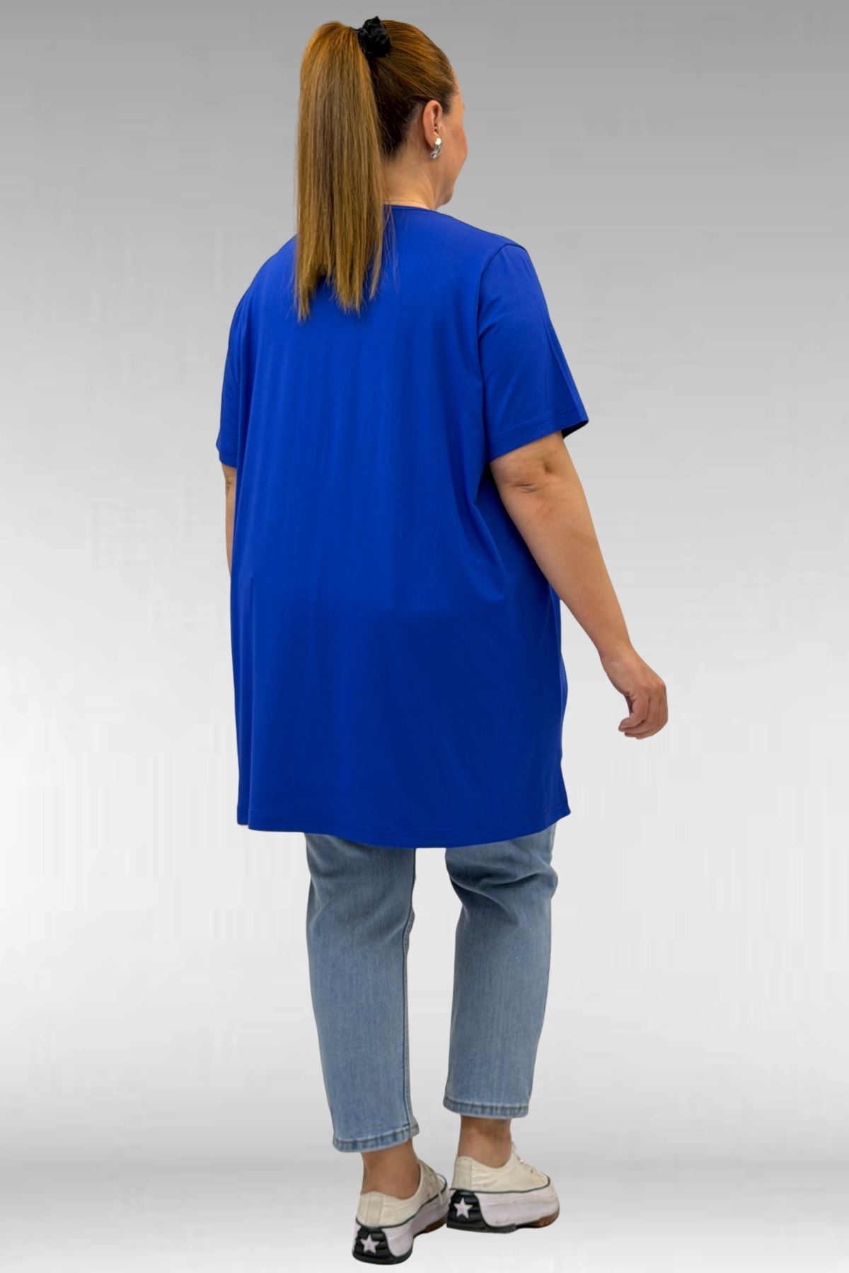 68502 Büyük Beden  Yakası Biyeli Önü Baskılı Penye Tişört - Saks