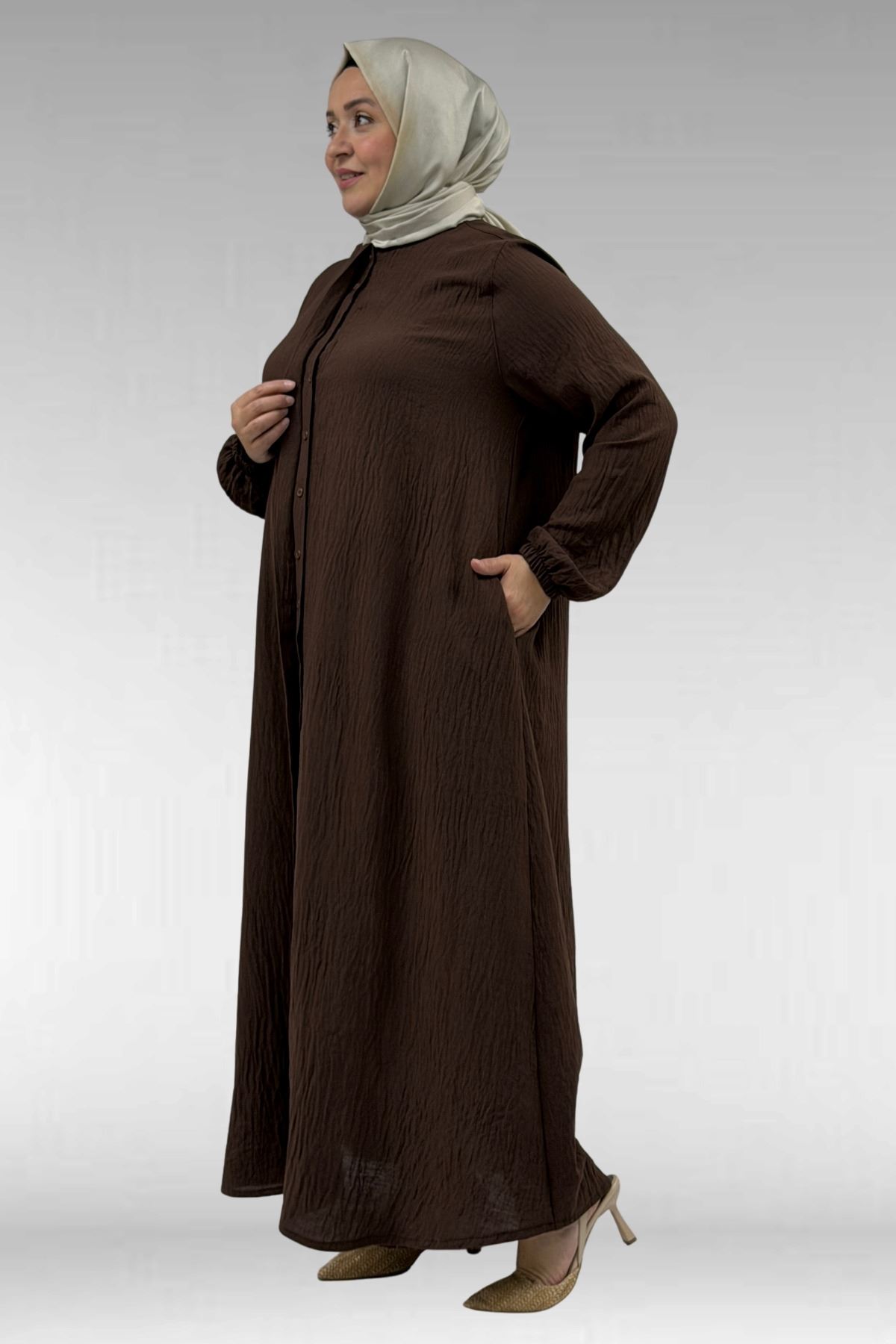 66005 Büyük Beden Patlı Pat Üzerinde Taş Detaylı Ferace - Kahve