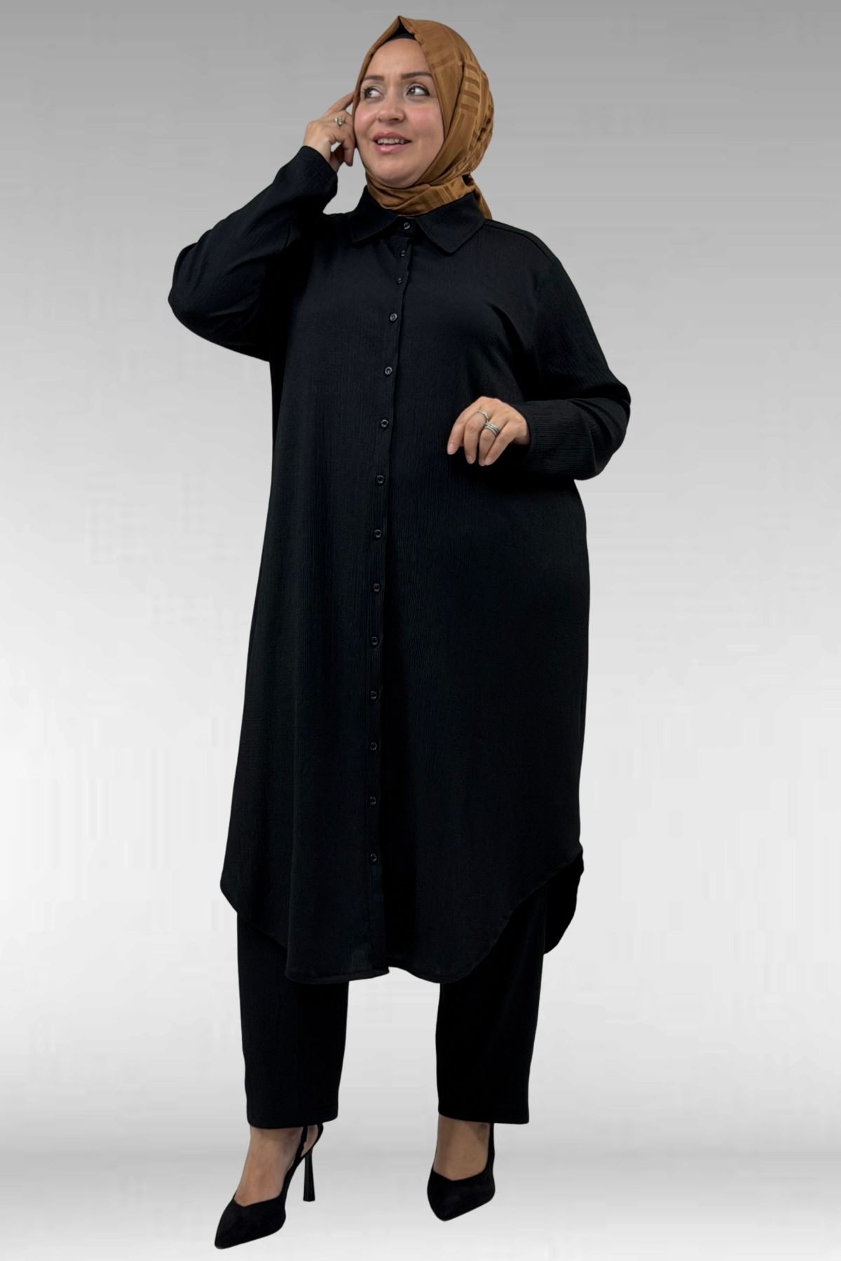 37013 Large Size Buttoned Suit with Wrinkled Trousers-Black