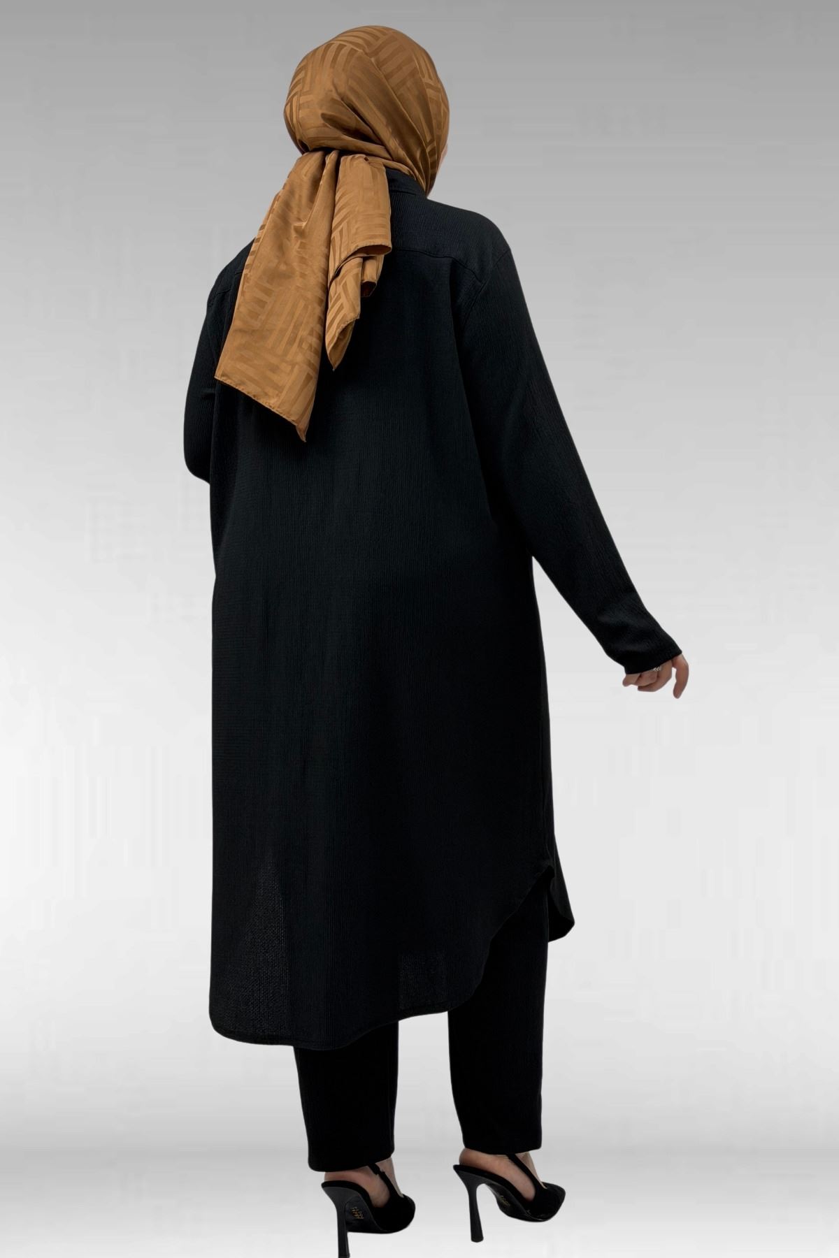 37013 Large Size Buttoned Suit with Wrinkled Trousers-Black