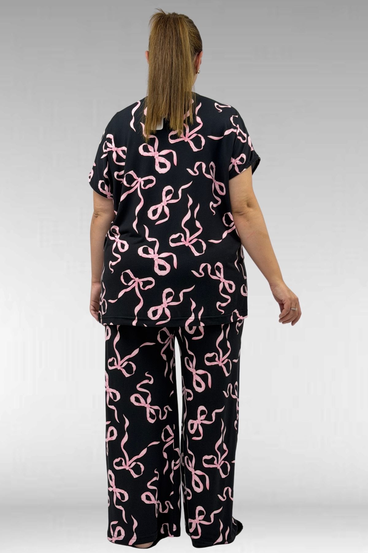 67802 Büyük Beden Yanı Yırtmaçlı Milan Pijama Takımı - Pembe Kurdele Desenli