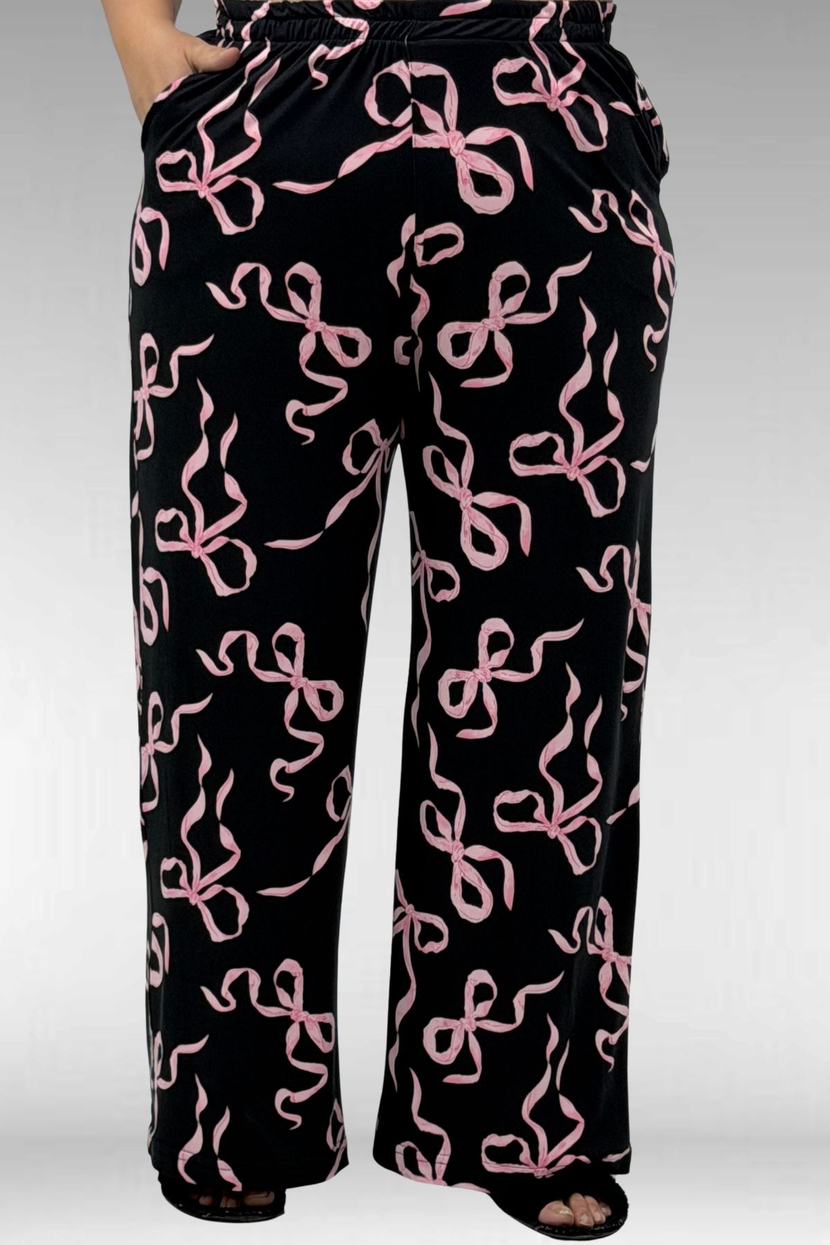 67802 Büyük Beden Yanı Yırtmaçlı Milan Pijama Takımı - Pembe Kurdele Desenli