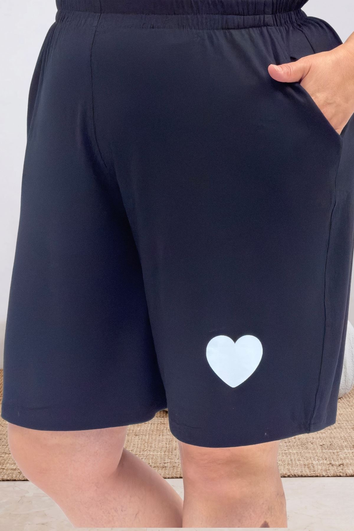 67807 Büyük Beden Baskılı Şort-Tişört Pijama Takımı - Siyah