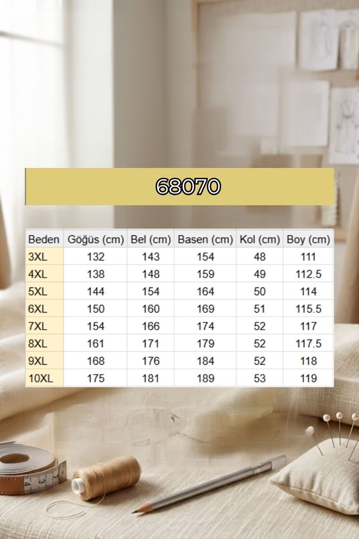68070 Büyük Beden Hakim Yaka Boydan Düğmeli Müslin Tunik - Siyah