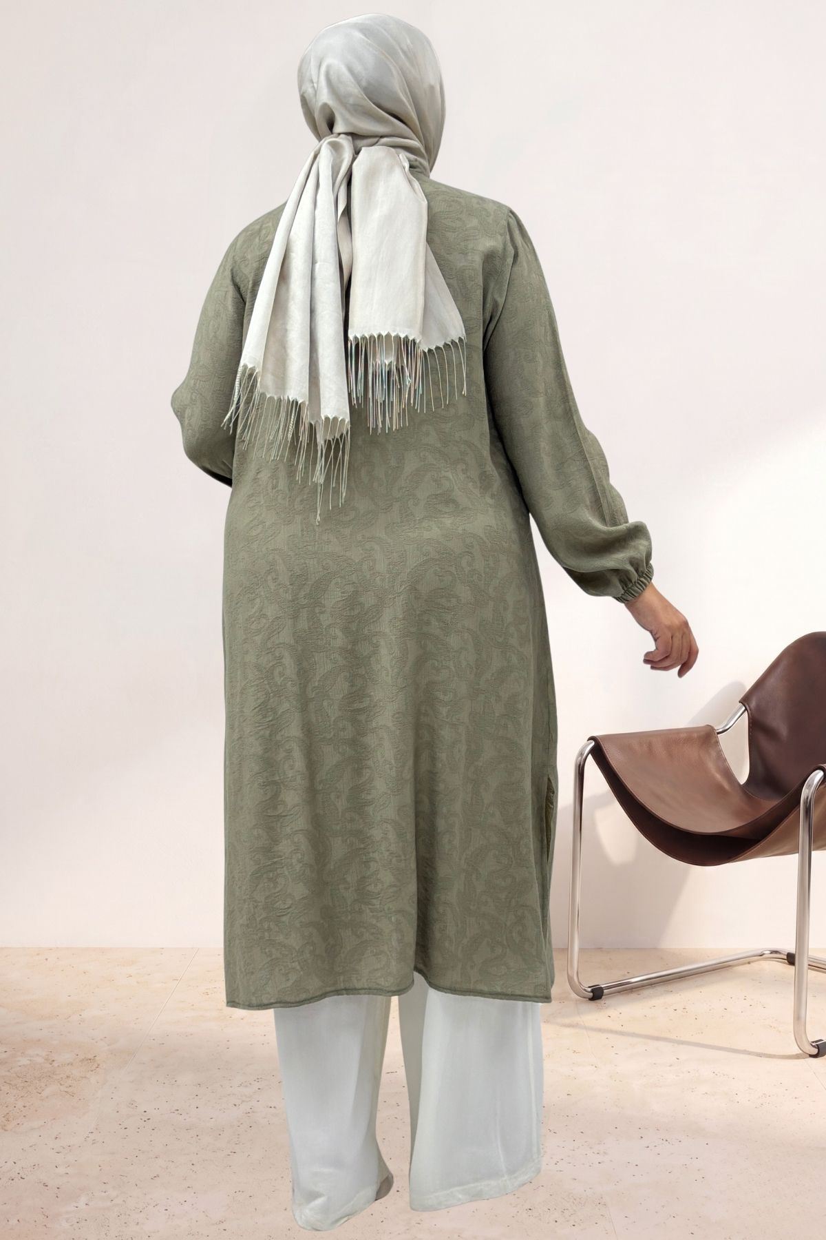 68066 Büyük Beden Yanı Yırtmaçlı Düğmeli Jakar Çilek Tunik - Nefti