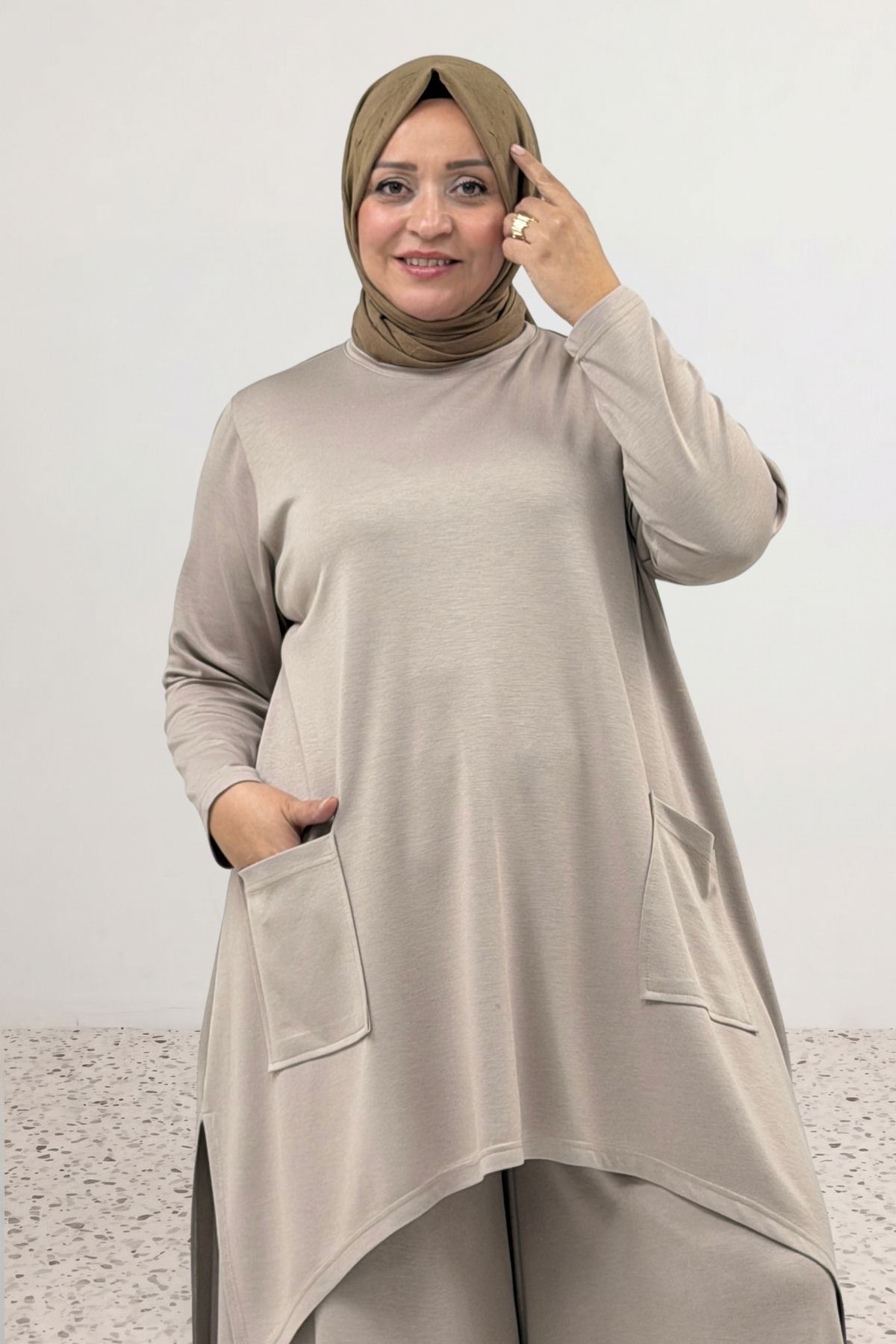 68086 Büyük Beden Eteği Oval Kesim Modal Tunik - Bej