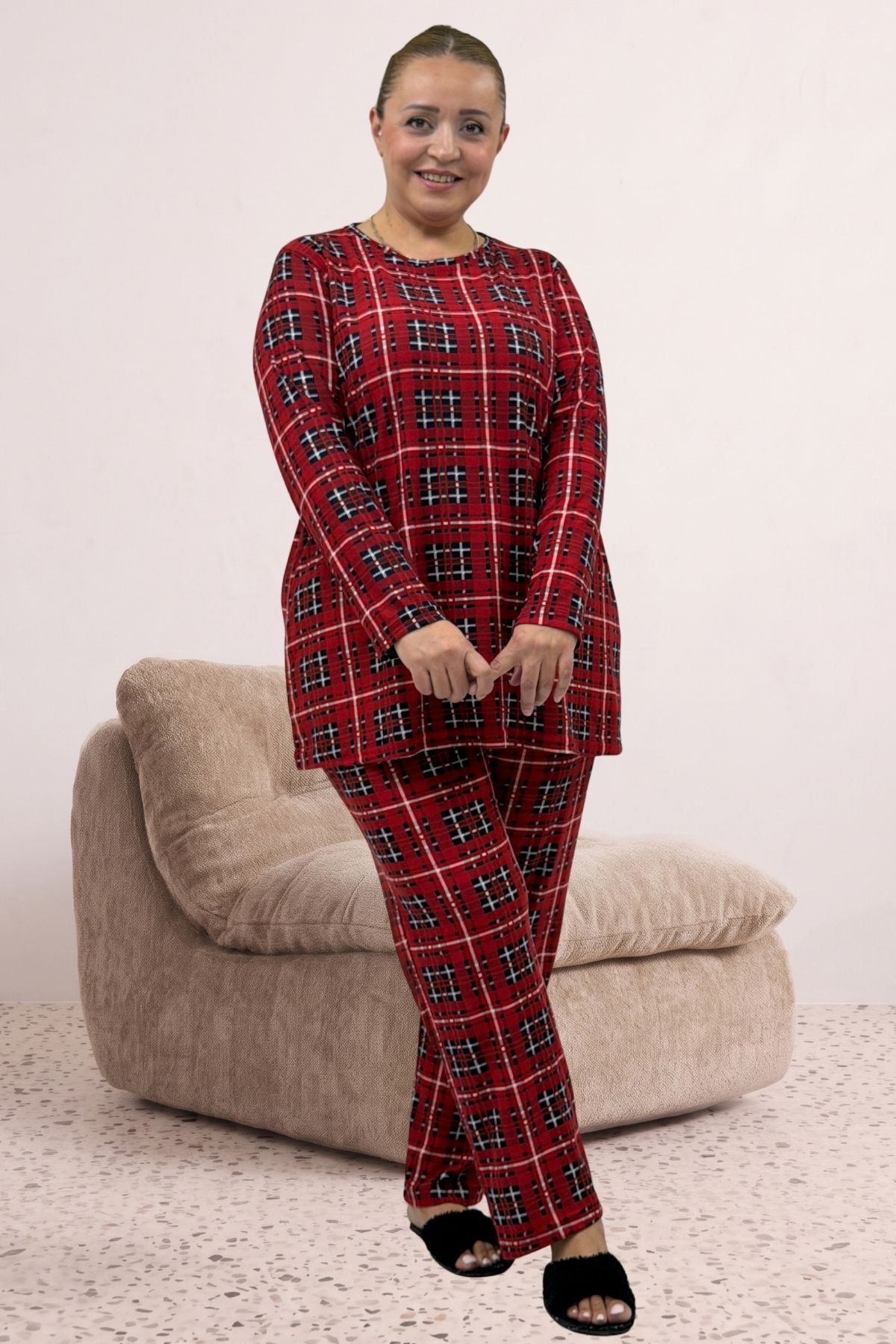 67810 Büyük Beden Uzunkol Desenli Süet Pantolonlu Pijama Takımı - Bordo Kare Desenli
