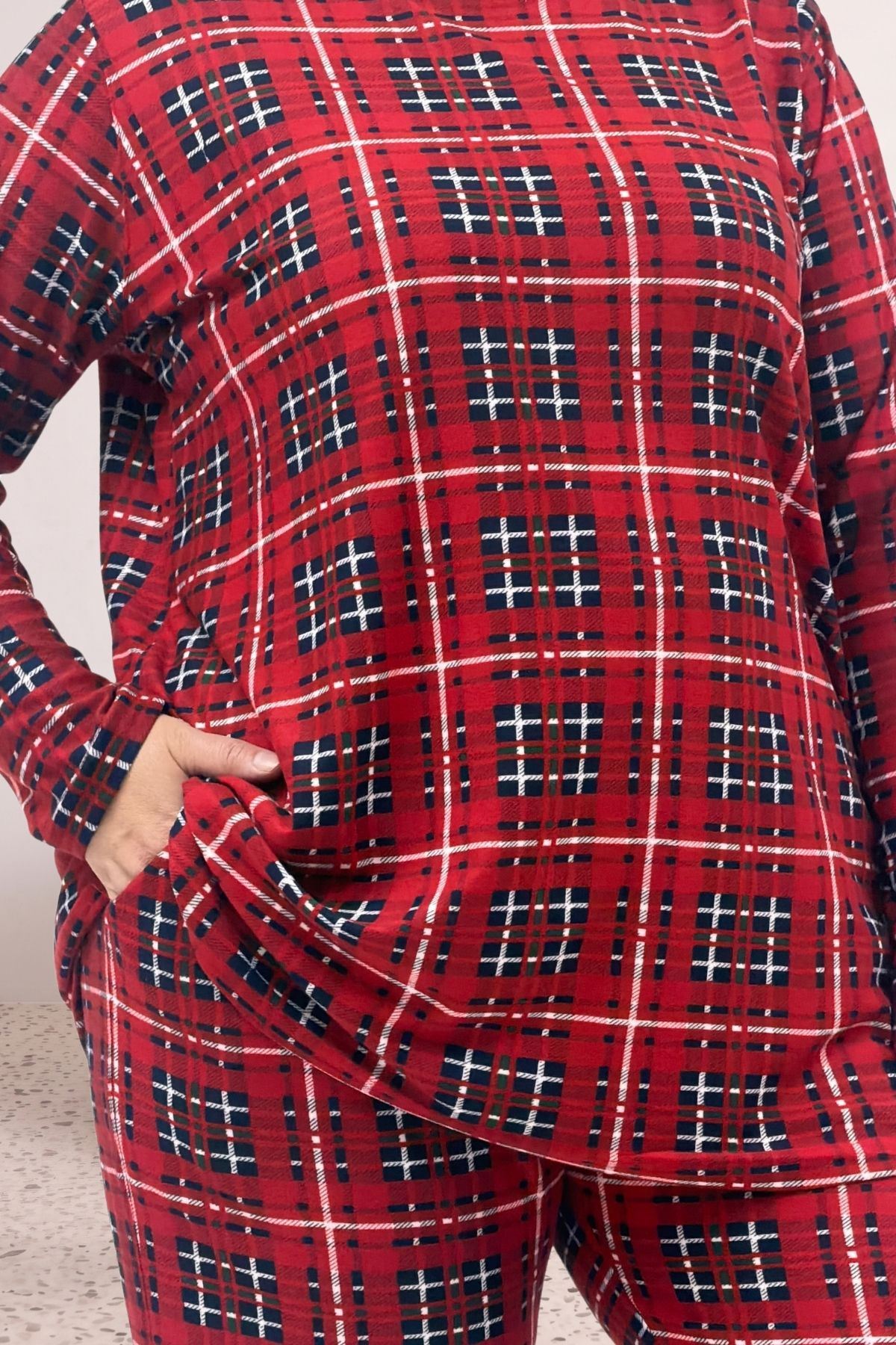 67810 Büyük Beden Uzunkol Desenli Süet Pantolonlu Pijama Takımı - Bordo Kare Desenli