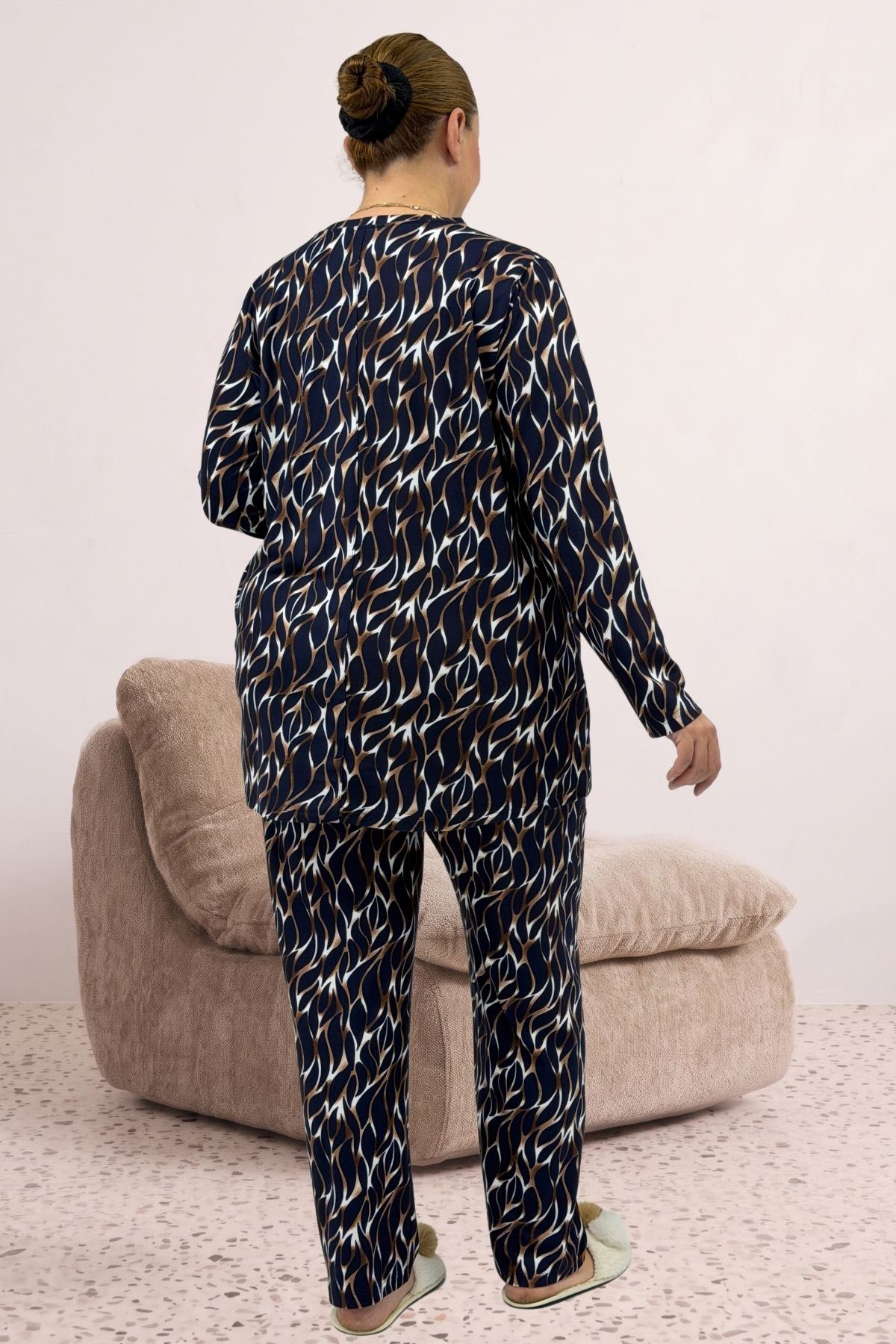67810 Büyük Beden Uzunkol Desenli Süet Pantolonlu Pijama Takımı - Laci-Vizon Desenli