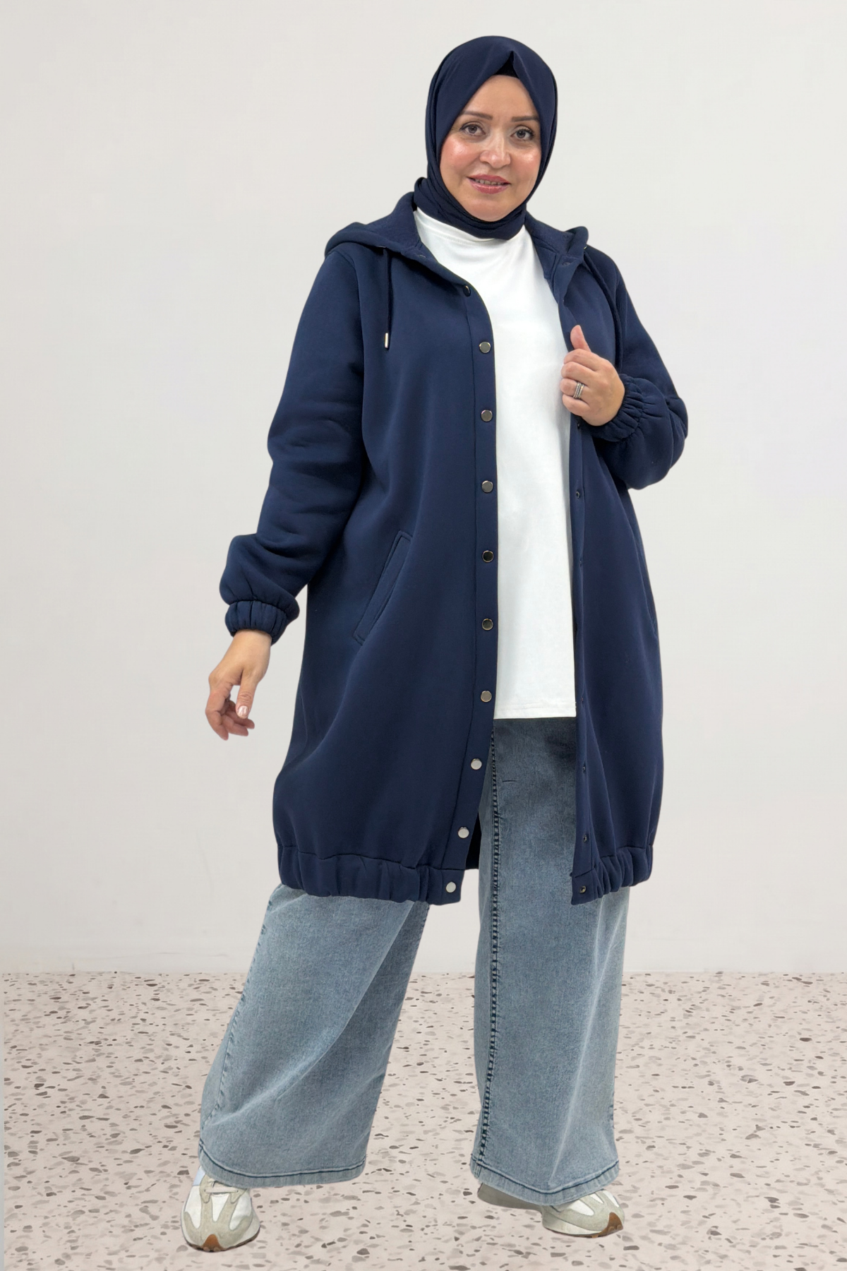 33095 Large Size Three Thread Cap with Snap Fasteners and Six Elastics - Navy Blue