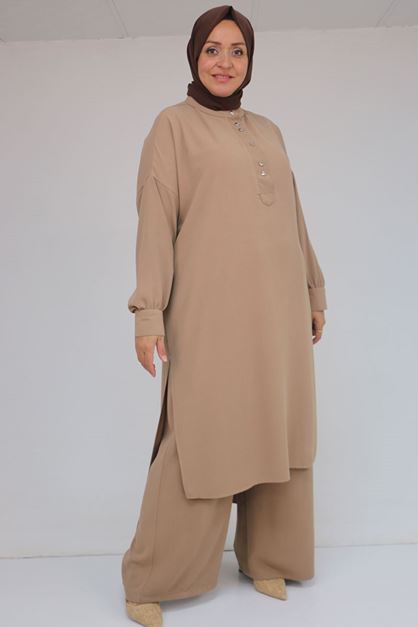 57029 Büyük Beden Yarım Patlı Yırtmaçlı Pantolonlu Takım - Vizon