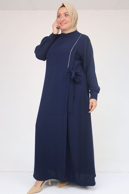 52015 Büyük Beden Taş Detaylı Krep Elbise - Lacivert