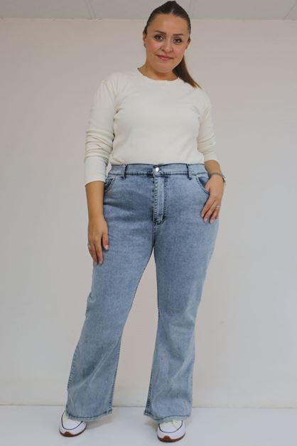 9203-1 Büyük Beden Kemerli Paçası Taş Detaylı Kot Pantolon -Kar Yıkama Mavi