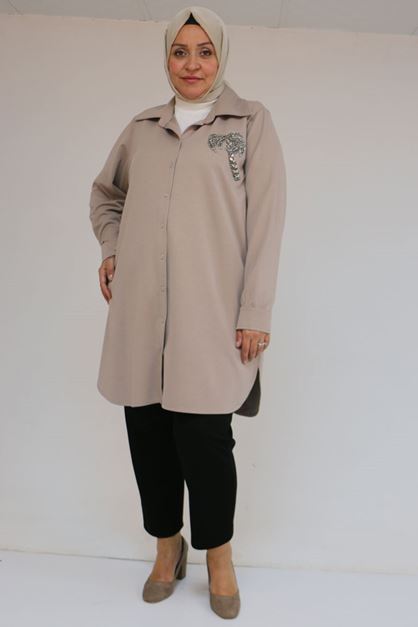 58126 Büyük Beden Düğmeli Aksesuar Detaylı Modal Tunik - Bej