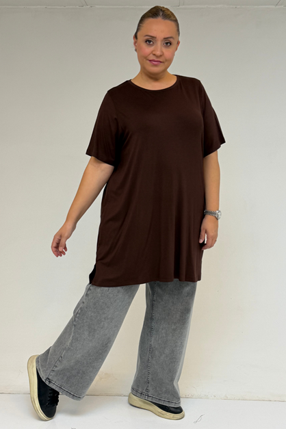 58507 Büyük Beden Yakası Biyeli Penye Tişört - Kahve