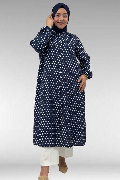 68046 Büyük Beden Hakim Yaka Boydan Düğmeli Mango Tunik - Lacivert Puantiyeli